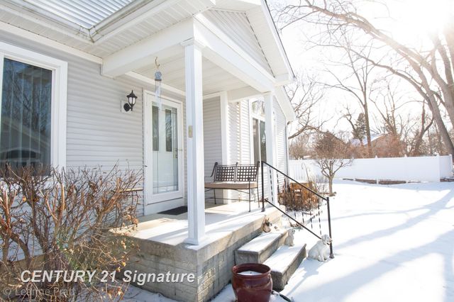 241 Aberdeen Court, Flushing, MI 48433