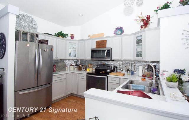 241 Aberdeen Court, Flushing, MI 48433