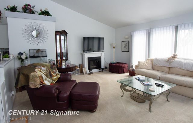 241 Aberdeen Court, Flushing, MI 48433