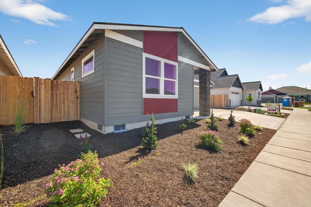 4960 SW Yew Place Lot 30, Redmond, OR 97756