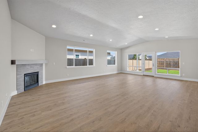 4960 SW Yew Place Lot 30, Redmond, OR 97756