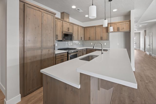 4960 SW Yew Place Lot 30, Redmond, OR 97756