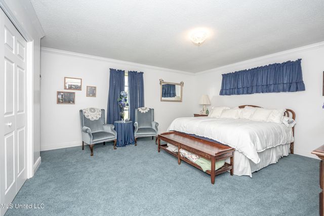 10001 Echo Glen Drive, Moss Point, MS 39562