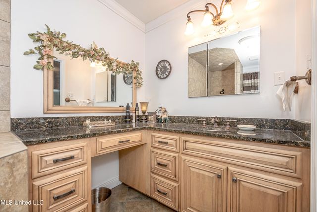 10001 Echo Glen Drive, Moss Point, MS 39562