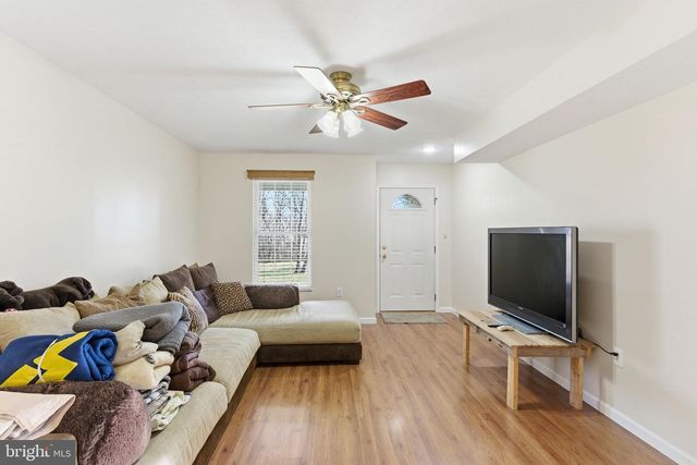 148 VINCA LN, Falling Waters, WV 25419