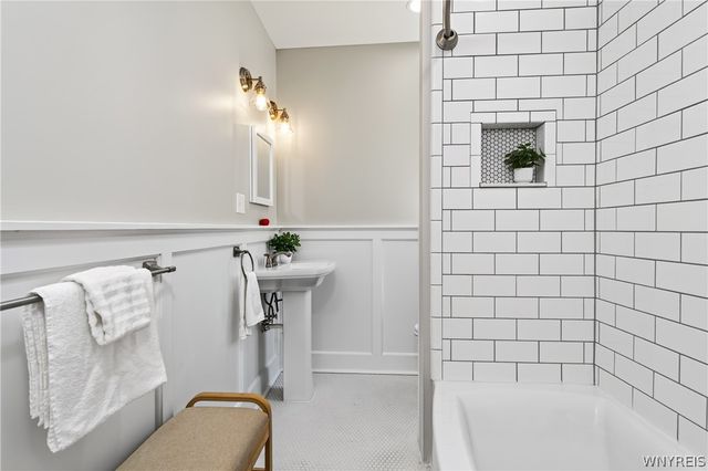 226 14th Street, Buffalo, NY 14213