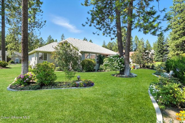 6908 N East Bluff Ct, Spokane, WA 99208