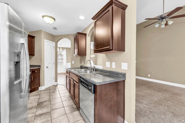 1245 Meachem Dr, Clarksville, TN 37042