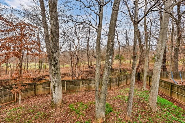 1245 Meachem Dr, Clarksville, TN 37042