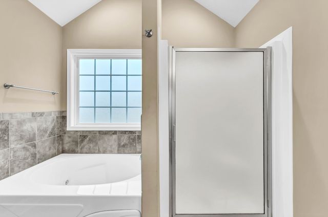 1245 Meachem Dr, Clarksville, TN 37042