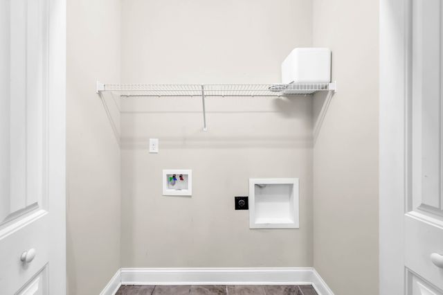 1245 Meachem Dr, Clarksville, TN 37042