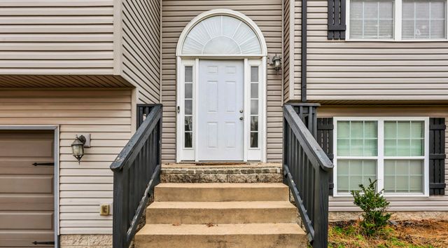 1245 Meachem Dr, Clarksville, TN 37042