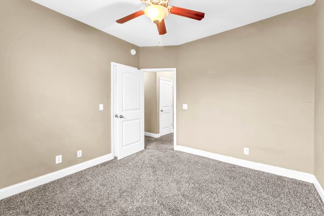 1245 Meachem Dr, Clarksville, TN 37042