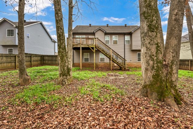 1245 Meachem Dr, Clarksville, TN 37042