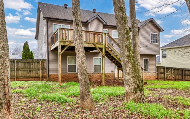 1245 Meachem Dr, Clarksville, TN 37042