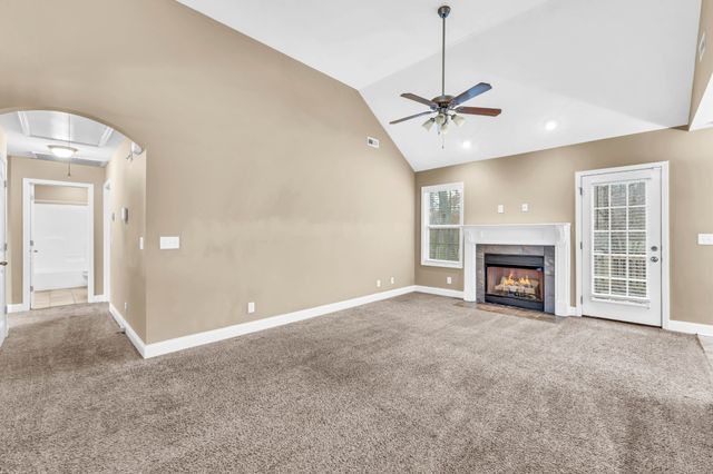 1245 Meachem Dr, Clarksville, TN 37042