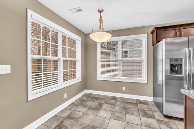 1245 Meachem Dr, Clarksville, TN 37042