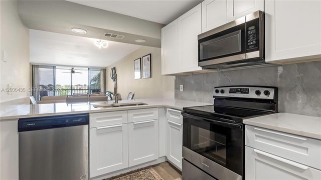 6231 Coral Lake Drive 307, Margate, FL 33063