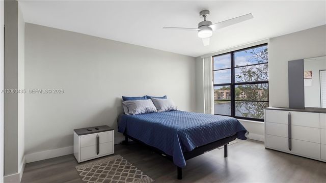 6231 Coral Lake Drive 307, Margate, FL 33063