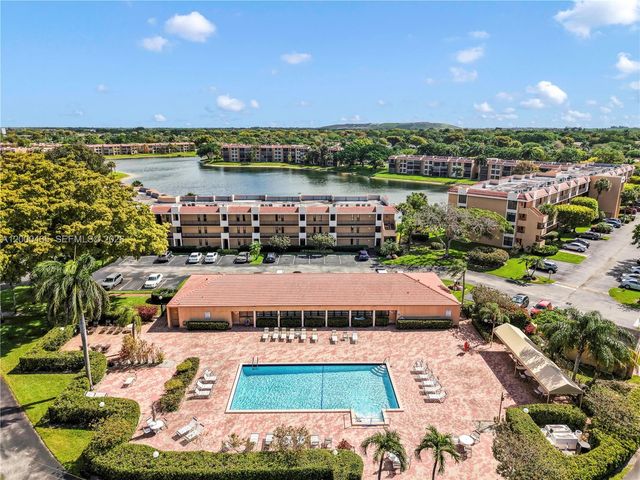 6231 Coral Lake Drive 307, Margate, FL 33063