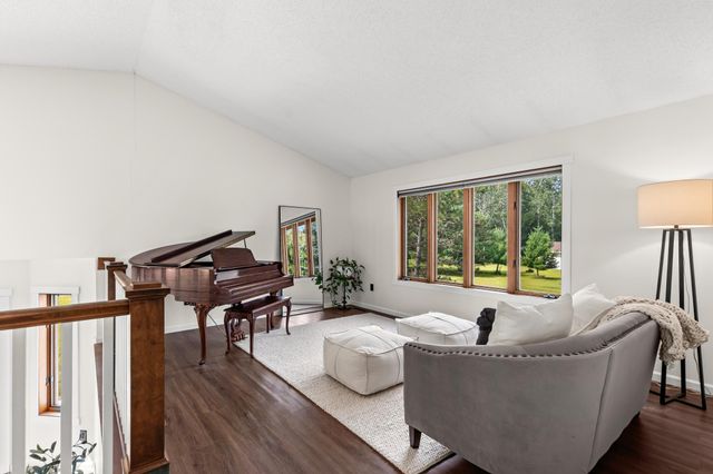 21570 Nightingale Street NW, Oak Grove, MN 55011