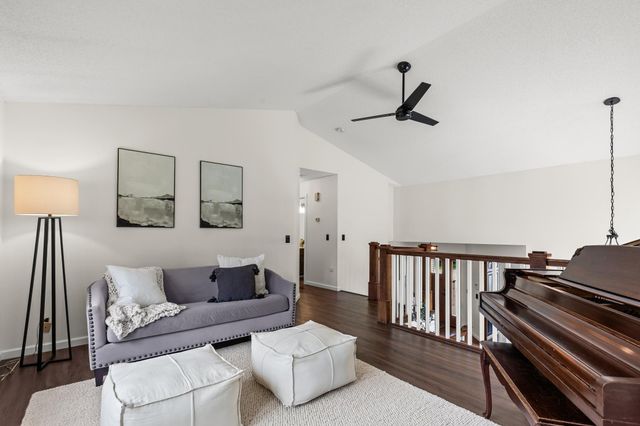 21570 Nightingale Street NW, Oak Grove, MN 55011