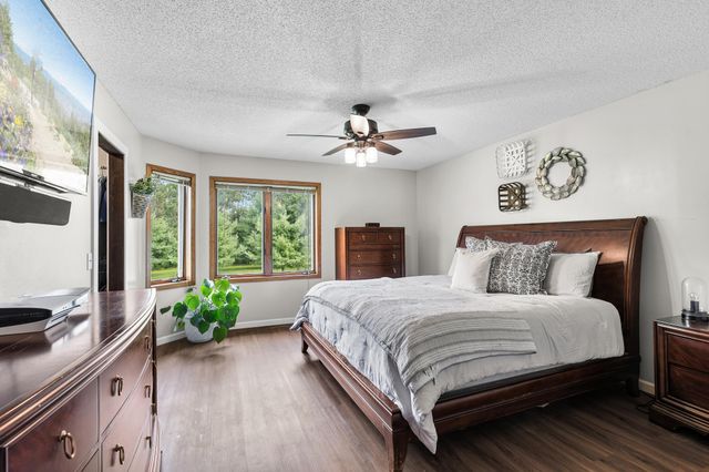 21570 Nightingale Street NW, Oak Grove, MN 55011