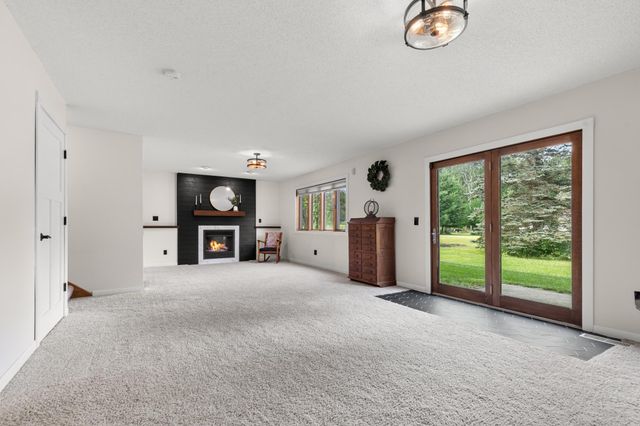 21570 Nightingale Street NW, Oak Grove, MN 55011