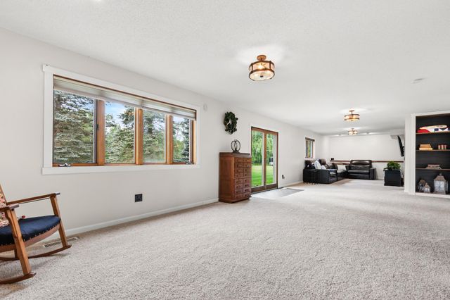 21570 Nightingale Street NW, Oak Grove, MN 55011