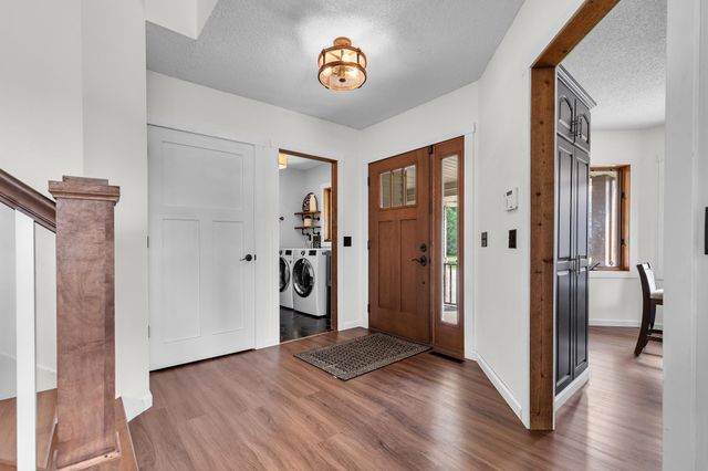 21570 Nightingale Street NW, Oak Grove, MN 55011