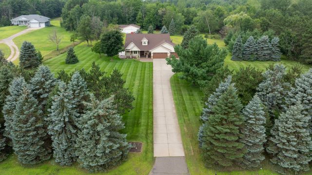 21570 Nightingale Street NW, Oak Grove, MN 55011