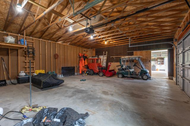 21570 Nightingale Street NW, Oak Grove, MN 55011