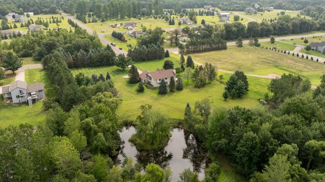 21570 Nightingale Street NW, Oak Grove, MN 55011