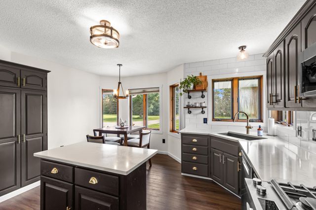 21570 Nightingale Street NW, Oak Grove, MN 55011