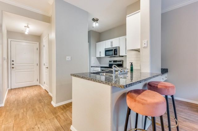 330 Las Colinas Boulevard E 140, Irving, TX 75039