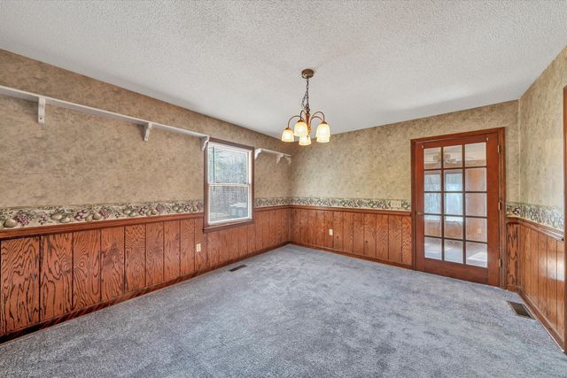 380 Countrywood LN, Rocky Mount, VA 24151