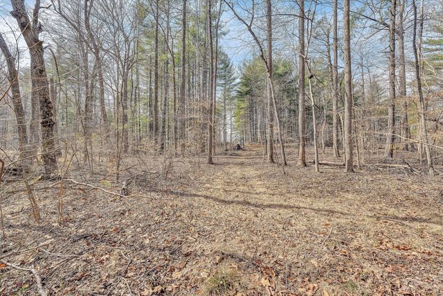 380 Countrywood LN, Rocky Mount, VA 24151