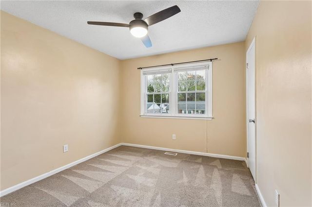 415 Lanyard RD, Newport News, VA 23602