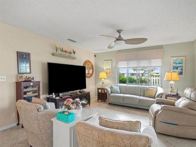 612 PAGET DRIVE, Venice, FL 34293