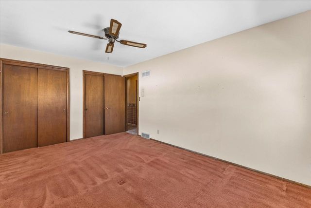 8420 22nd AVENUE, Kenosha, WI 53143