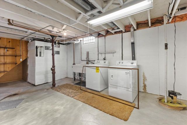 8420 22nd AVENUE, Kenosha, WI 53143