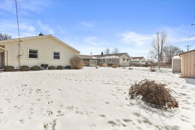 8420 22nd AVENUE, Kenosha, WI 53143