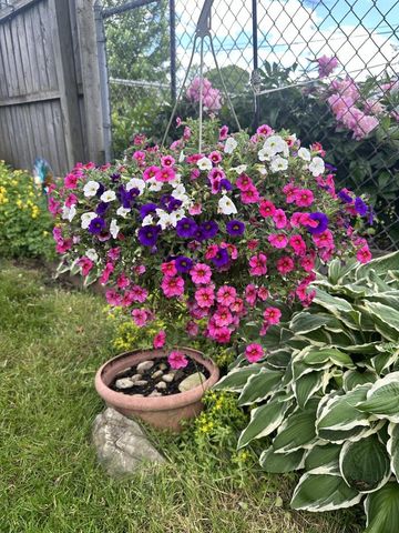 8420 22nd AVENUE, Kenosha, WI 53143