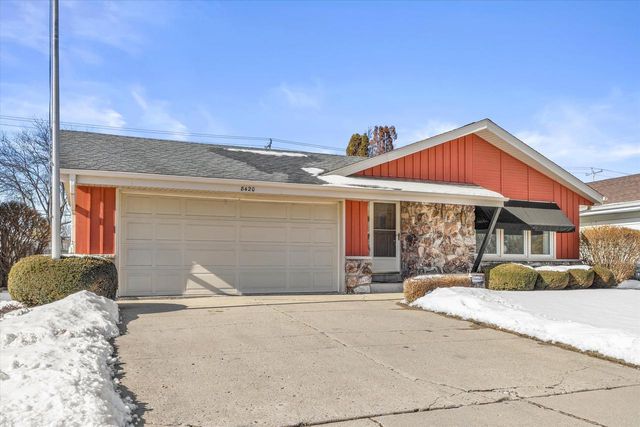 8420 22nd AVENUE, Kenosha, WI 53143