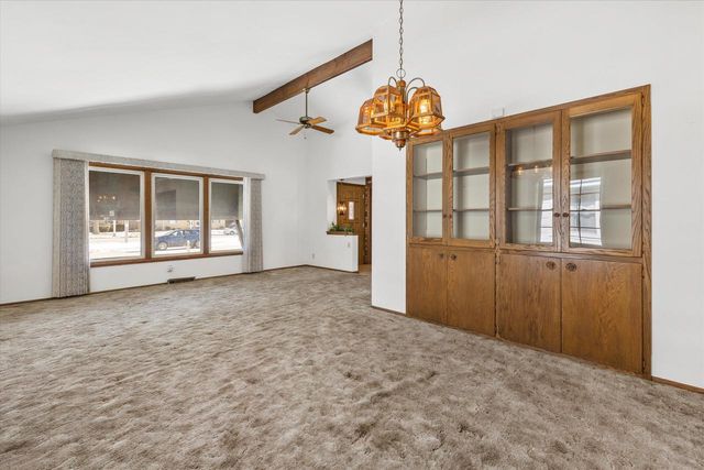 8420 22nd AVENUE, Kenosha, WI 53143