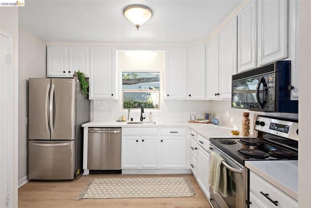 7307 Hotchkiss Ave, El Cerrito, CA 94530