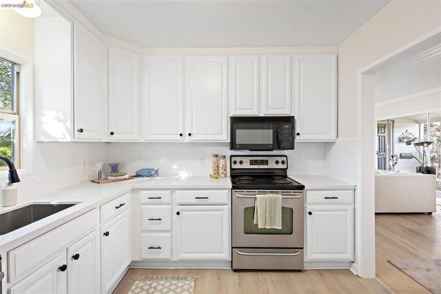 7307 Hotchkiss Ave, El Cerrito, CA 94530