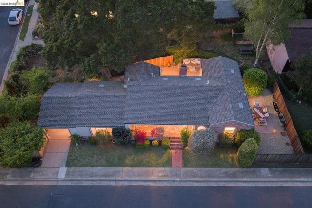 7307 Hotchkiss Ave, El Cerrito, CA 94530