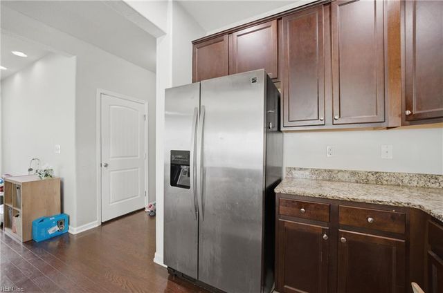 5521 Sadie LN, Virginia Beach, VA 23462