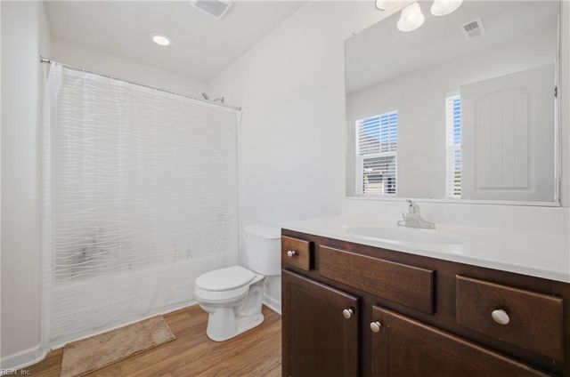 5521 Sadie LN, Virginia Beach, VA 23462